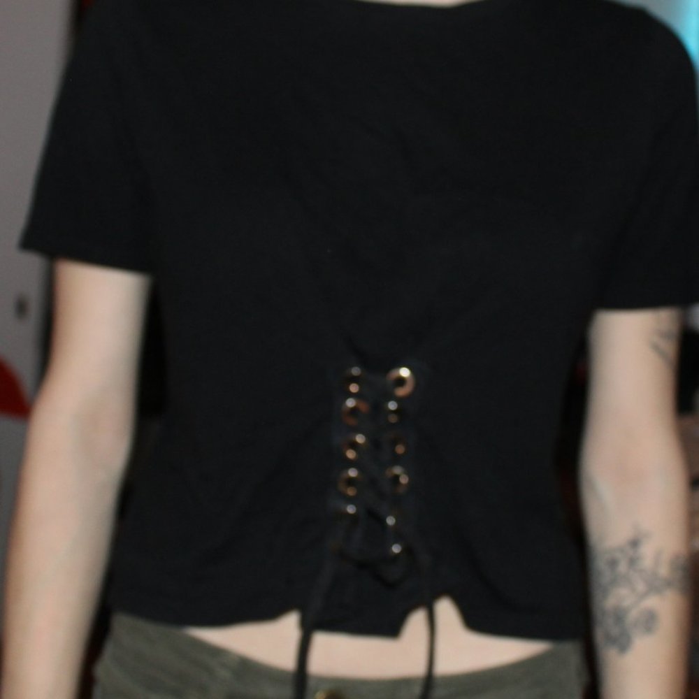 Large Aeropostal Black T-Shirt